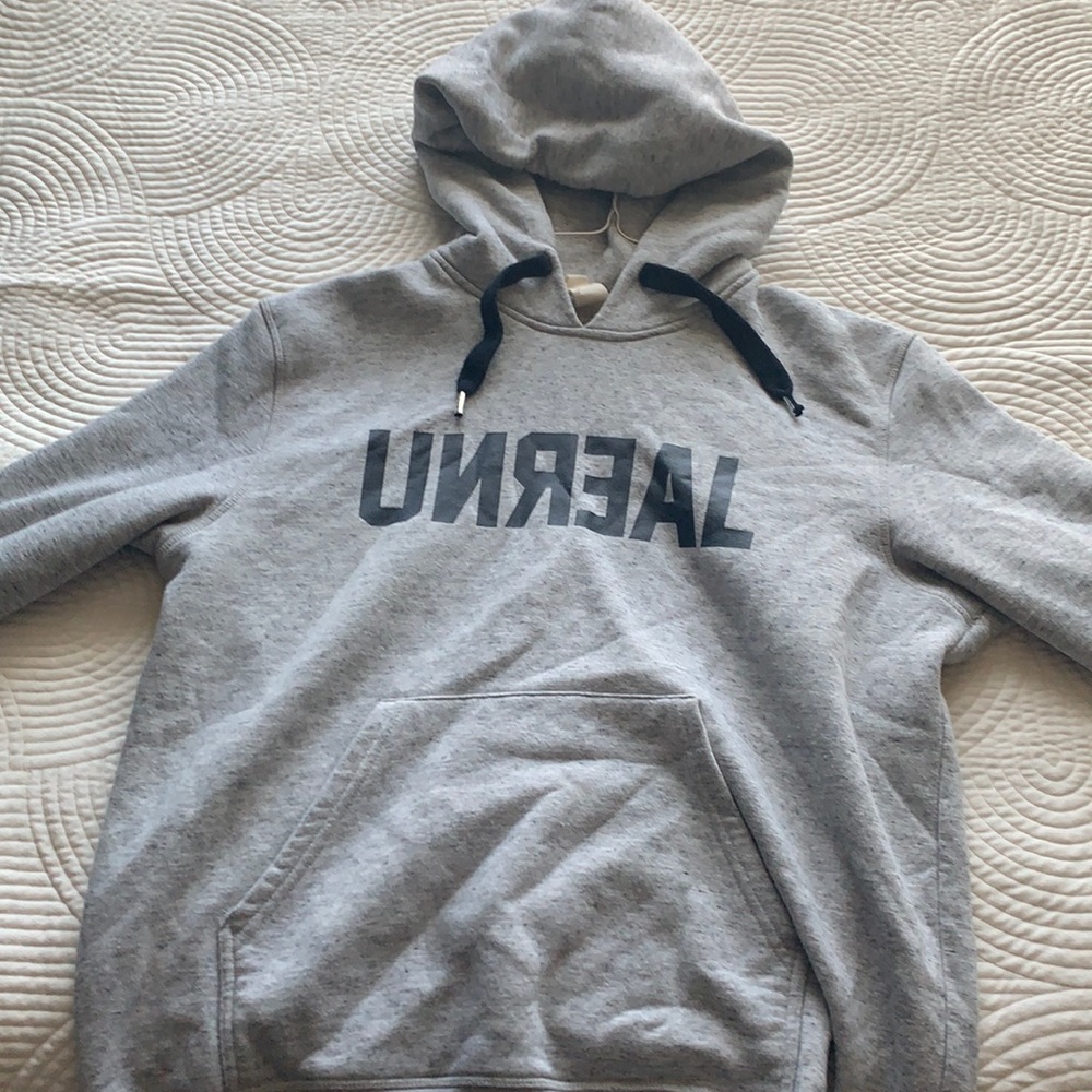H&M L “UNREAL” hoodie